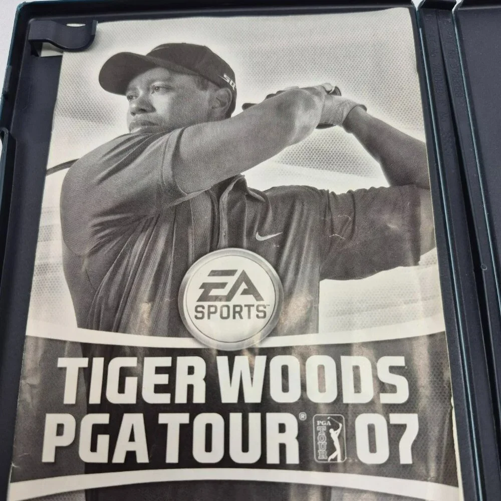 Sony PS2 Tiger Woods PGA Tour 07 PlayStation 2 Game Manual & Memory Card
